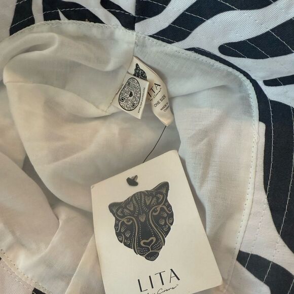 NWT Lita By Ciara Luxe Bucket Hat In Black/ White Zebra